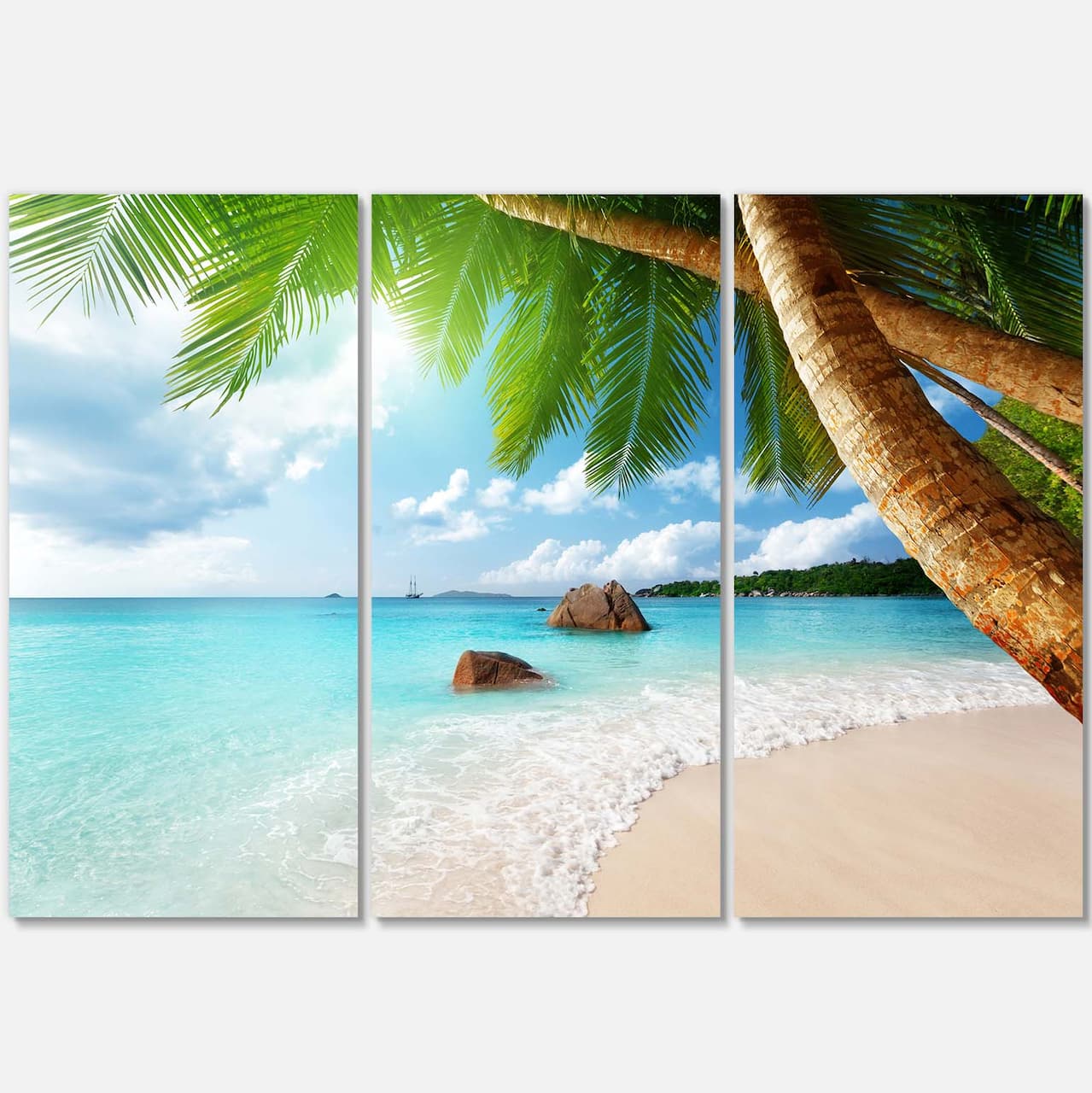 Designart - Praslin Island Seychelles Beach - Seashore Photo Canvas Print